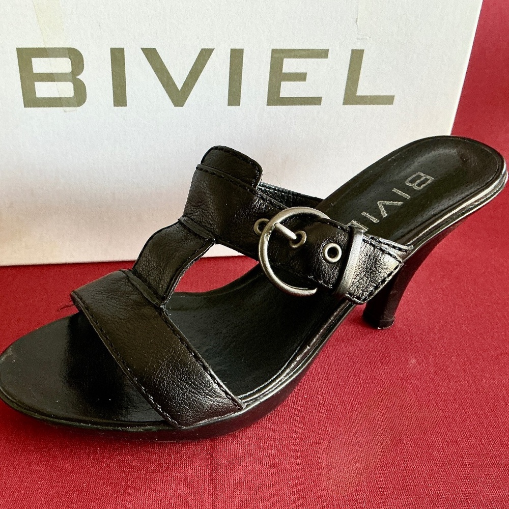 BIVIEL BLACK LEATHER/BUCKLE 4" Heals BRAND NEW in BOX